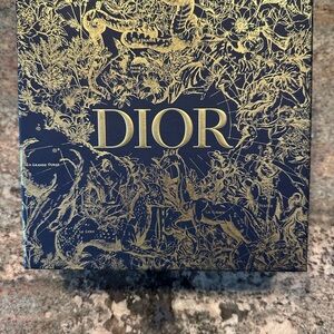 DIOR GIFT BOX AND TISSUE PAPER